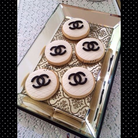 chanel inspired cookies